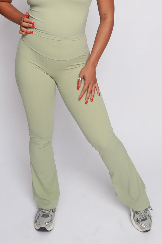 Kiwi Scrunch Flare Leggings